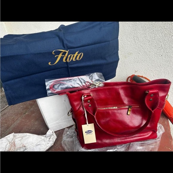 Brand New in box. Red Floto purse, multiple pockets, comes with cross body strap - Picture 5 of 5